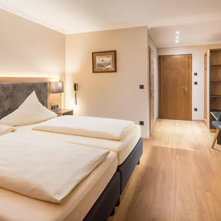 Hotel-gasthof Huber מלון 3*