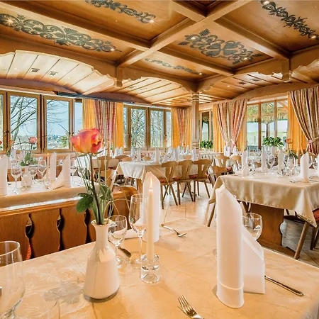 Hotel-gasthof Huber אברסברג