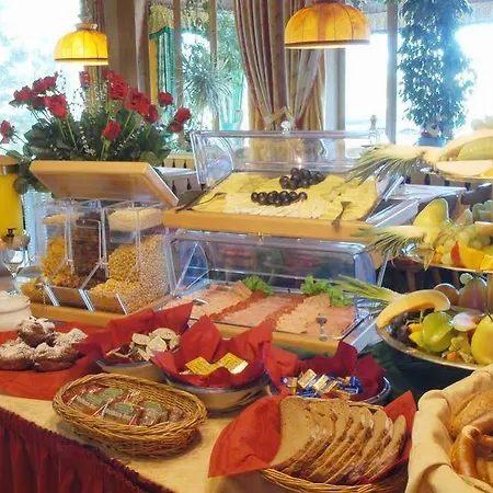Hotel-gasthof Huber אברסברג